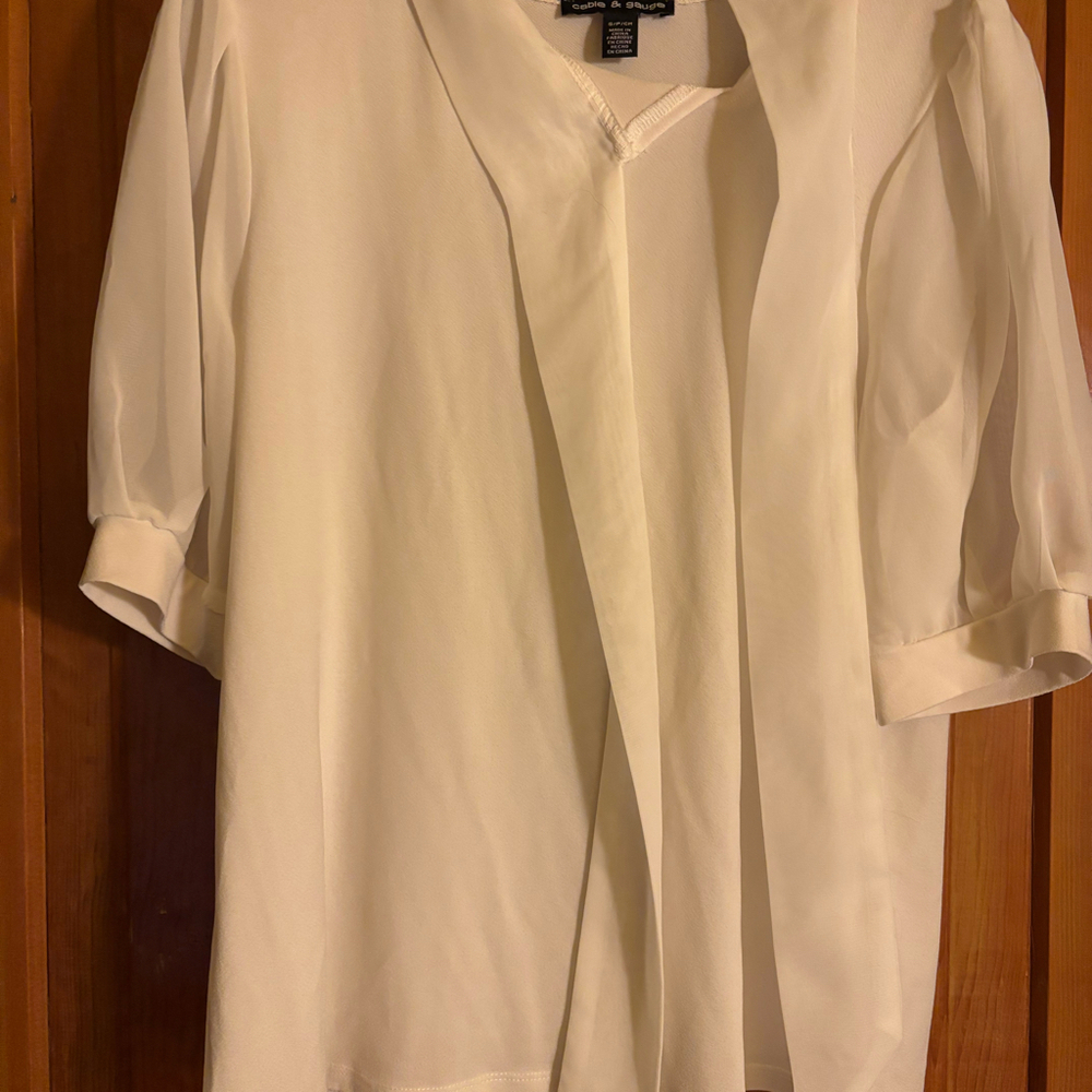 Cable and Guage Womens Blouse